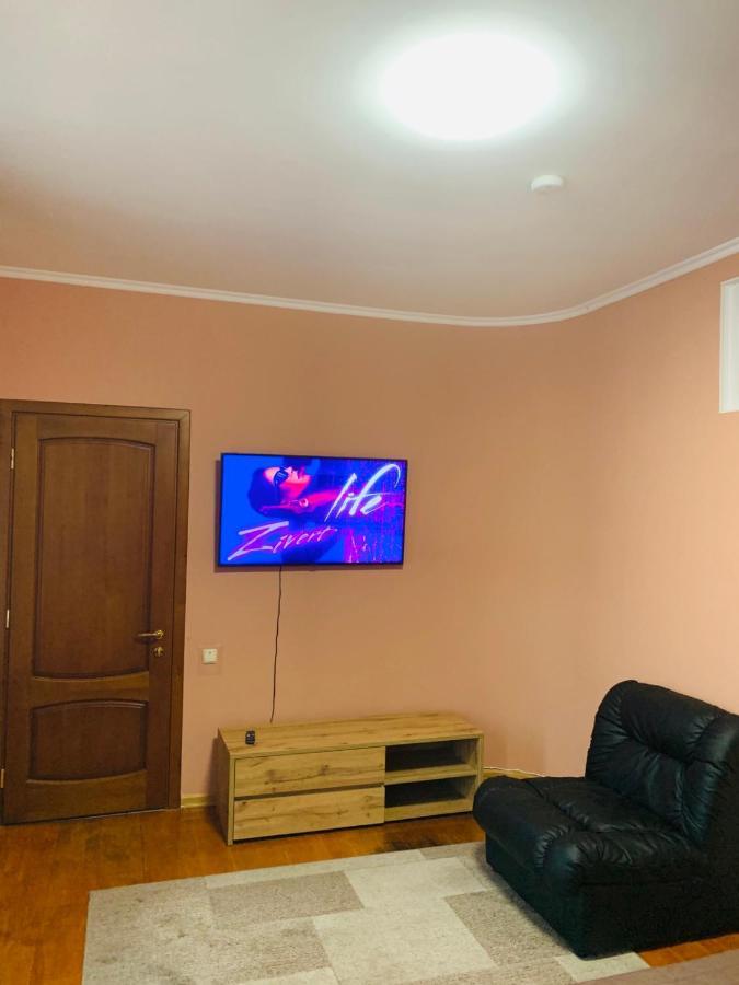 Хостел Friends House Odessza Kültér fotó