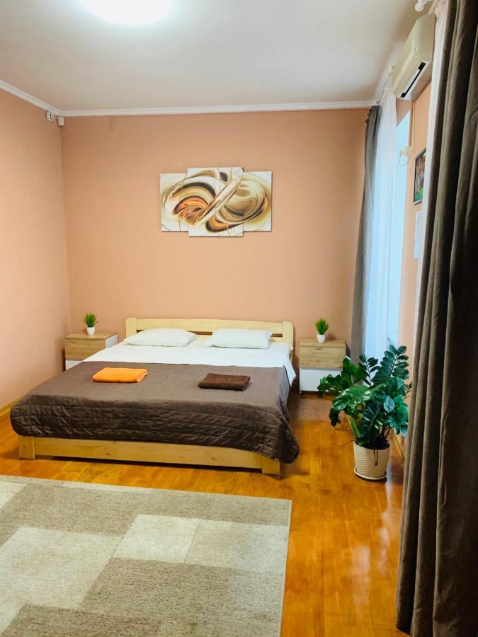 Хостел Friends House Odessza Kültér fotó