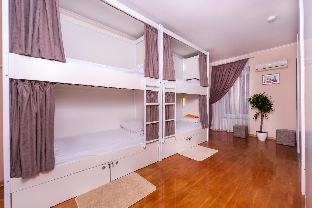 Хостел Friends House Odessza Kültér fotó
